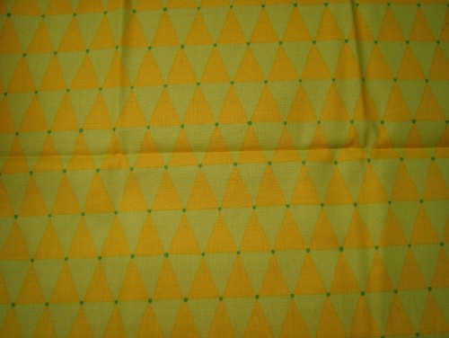 żółte trójkąty.jpg