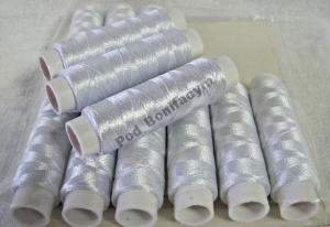 NICI JEDWABNE BIAŁE