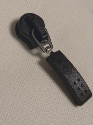 suwak kostka 8mm zawieszka.jpg