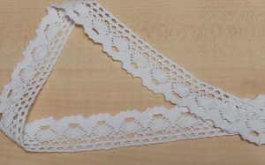 KORONKA BAWEŁNIANA BIAŁA 30 mm  13141 / 10 cm