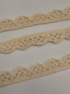 KORONKA BAWEŁNIANA ECRU 10 mm  KRB20220